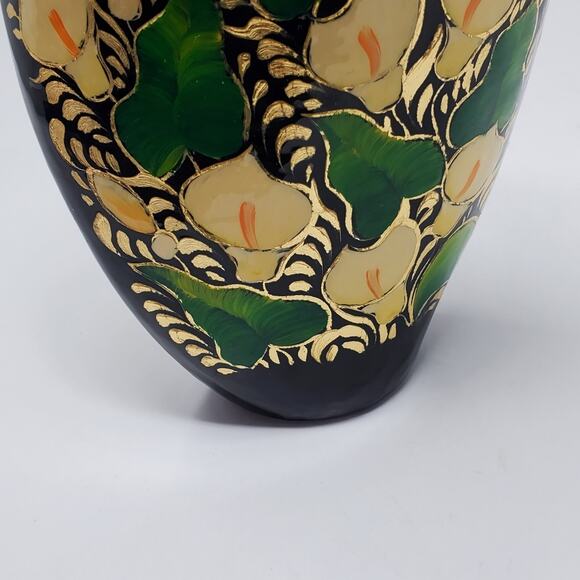 Vintage Black Floral twisted Cloisonne 7" vase In great used condition - Picture 2 of 10